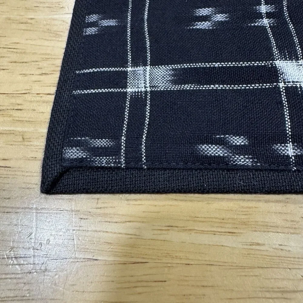 Crate & Barrel Placemats Black Cotton Checkered Pique Woven Rectangle X4 NEW